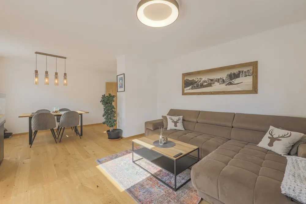 KITZIMMO-neuwertige Wohnung in zentraler Ruhelage kaufen - Immobilien Kitzbühel.