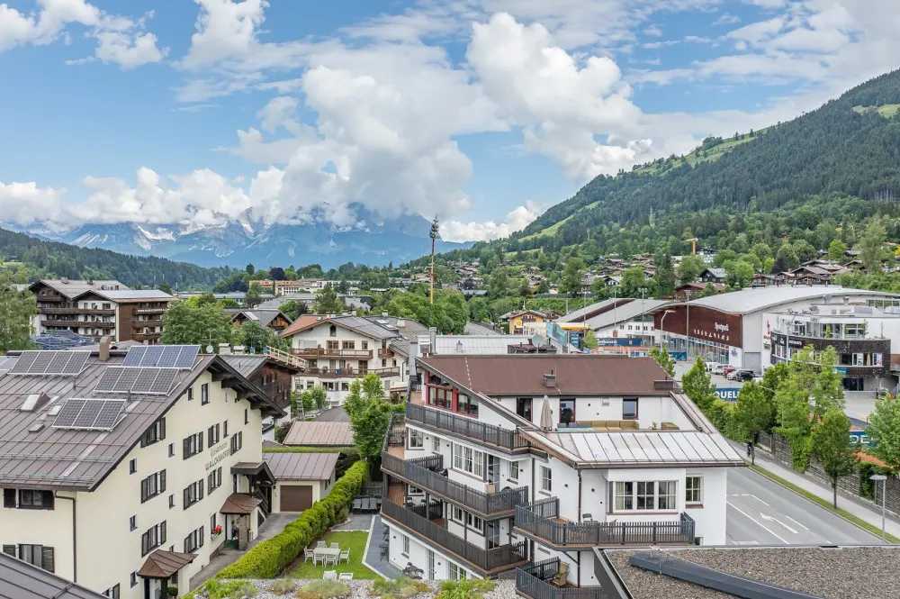 KITZIMMO-Garten Apartment mit touristischer Widmung kaufen - Immobilien Kitzbühel.