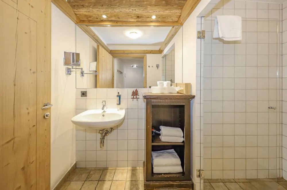 KITZIMMO-Exklusives Apartment mit touristischer Widmung kaufen - Immobilien Kitzbühel.
