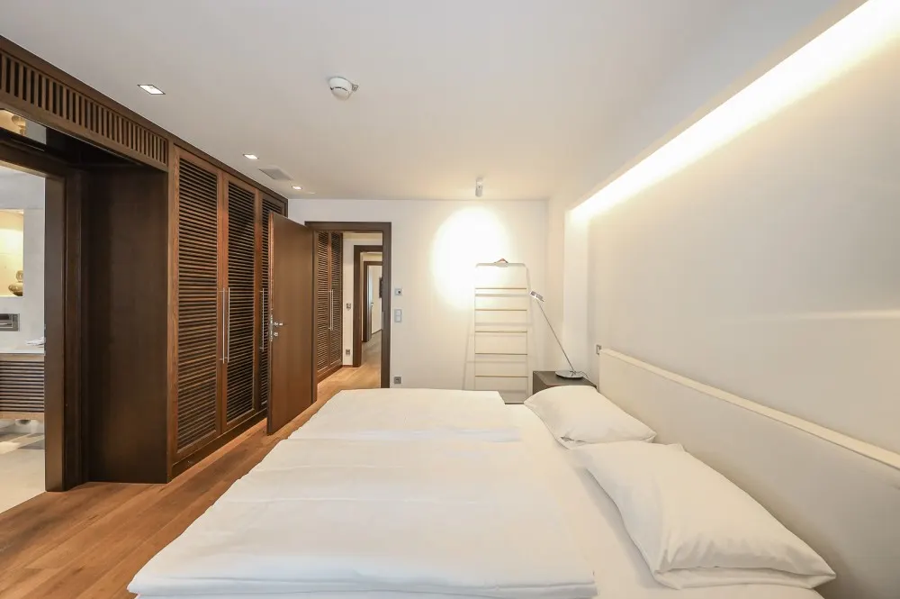KITZIMMO-Luxus-Suite mit Zugang in ein 5-Sterne-Hotel - Immobilien Kitzbühel.