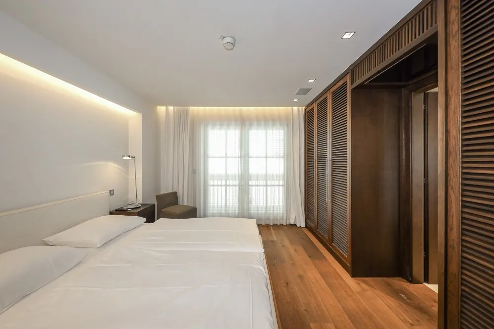 KITZIMMO-Luxus-Suite mit Zugang in ein 5-Sterne-Hotel - Immobilien Kitzbühel.