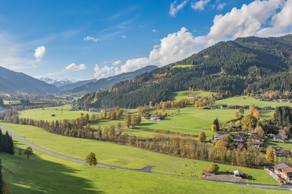 KITZIMMO-Gewerbegrundstück in Toplage kaufen - Immobilien Aurach bei Kitzbühel.