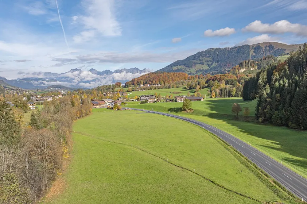 KITZIMMO-Gewerbegrundstück in Toplage kaufen - Immobilien Aurach bei Kitzbühel.
