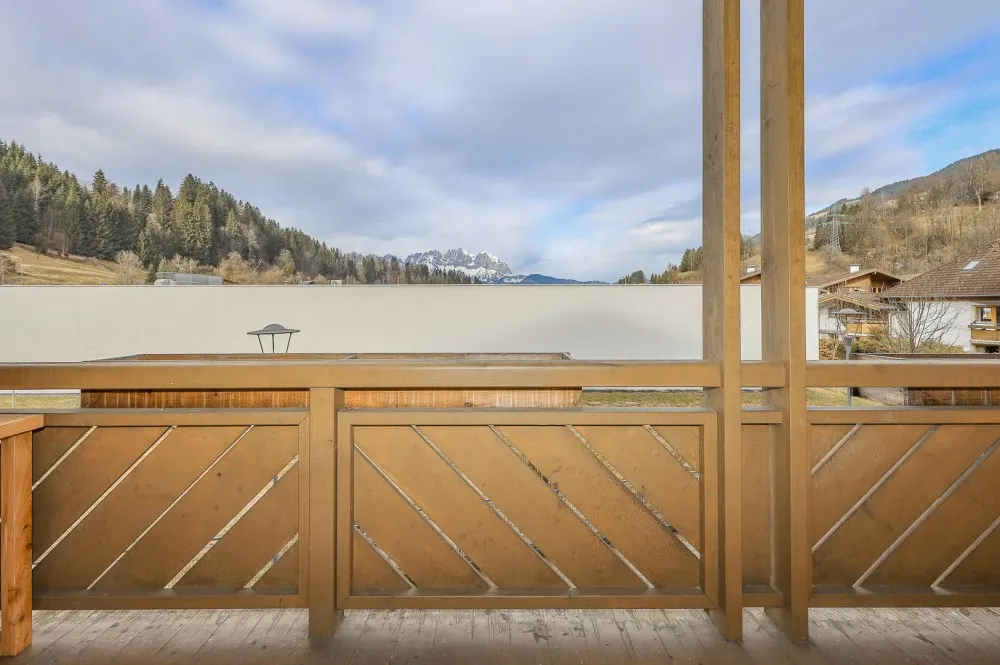 KITZIMMO-exklusives Apartment in Ruhelage mit Kaiserblick - Immobilien Kitzbühel.