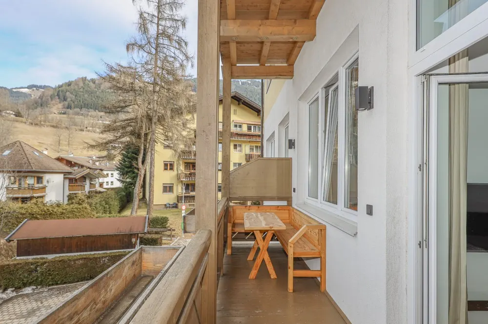 KITZIMMO-exklusives Apartment in Ruhelage mit Kaiserblick - Immobilien Kitzbühel.