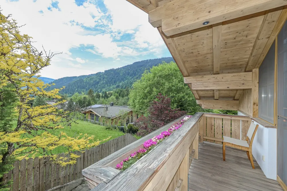 KITZIMMO-Exklusives Chalet mit Kaiserblick in Toplage kaufen - Immobilien Reith bei Kitzbühel.