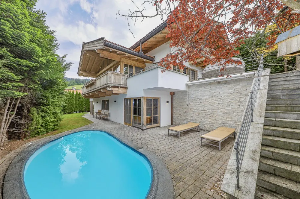 KITZIMMO-Exklusives Chalet mit Kaiserblick in Toplage kaufen - Immobilien Reith bei Kitzbühel.