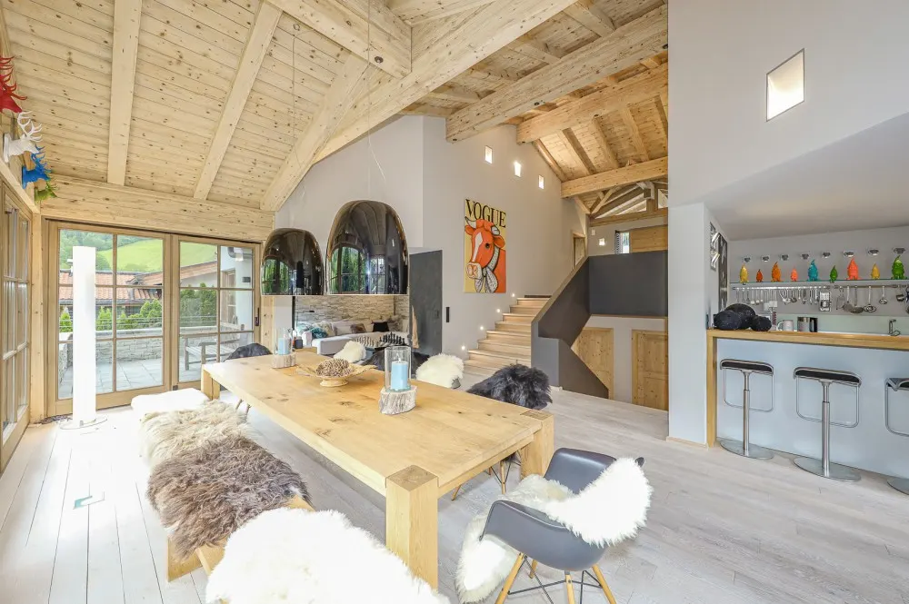 KITZIMMO-Exklusives Chalet mit Kaiserblick in Toplage kaufen - Immobilien Reith bei Kitzbühel.