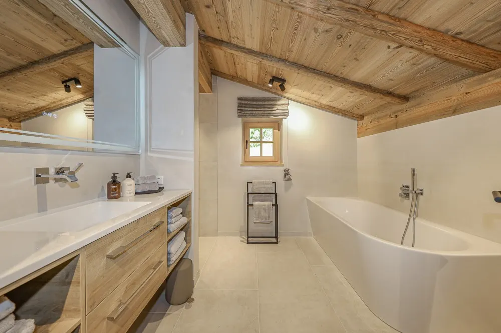 KITZIMMO-Luxusvilla in Toplage am Sonnberg kaufen - Immobilien Kitzbühel.