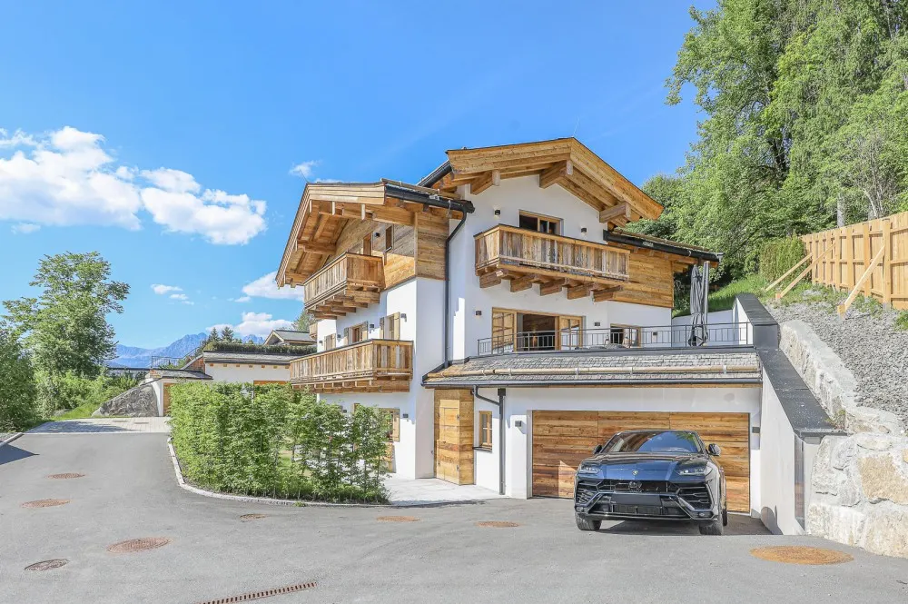 KITZIMMO-Luxusvilla in Toplage am Sonnberg kaufen - Immobilien Kitzbühel.
