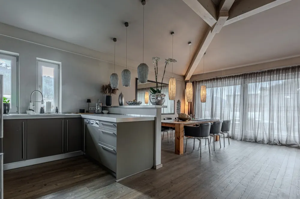 KITZIMMO-Hochwertige Haushälfte am Golfplatz kaufen - Immobilien Kitzbühel.