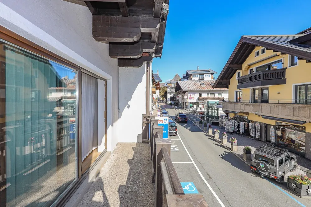 KITZIMMO-Repräsentatives Büro in Top-Zentrumslage mieten - Immobilien Kitzbühel.