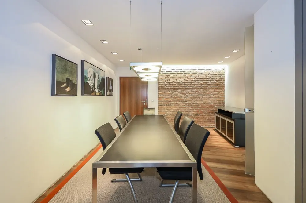 KITZIMMO-Repräsentatives Büro in Top-Zentrumslage mieten - Immobilien Kitzbühel.