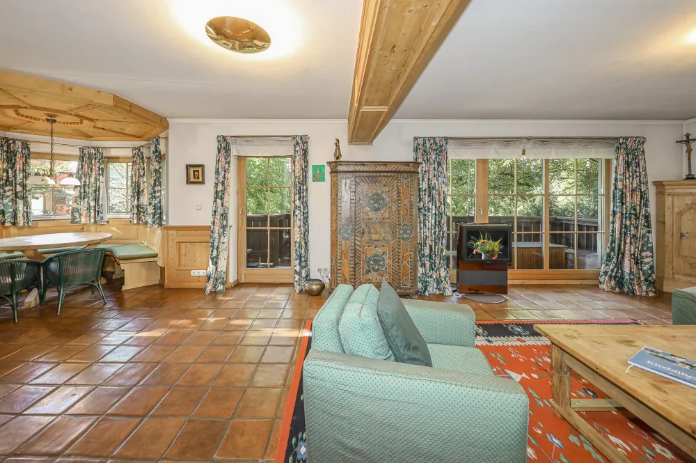 KITZIMMO-Freizeitwohnsitz in zentraler Top-Grünruhelage kaufen - Immobilien Kitzbühel.