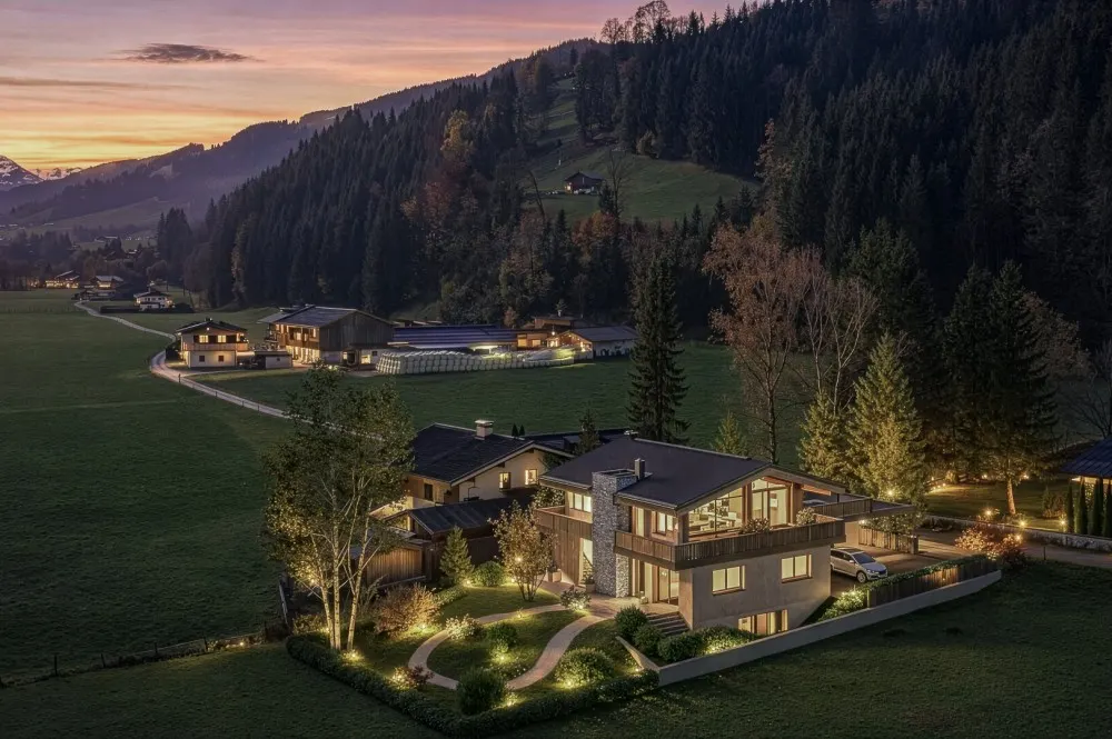 KITZIMMO-Neubauvilla in sonniger Ruhelage mit Bergblick - Immobilien Aurach.