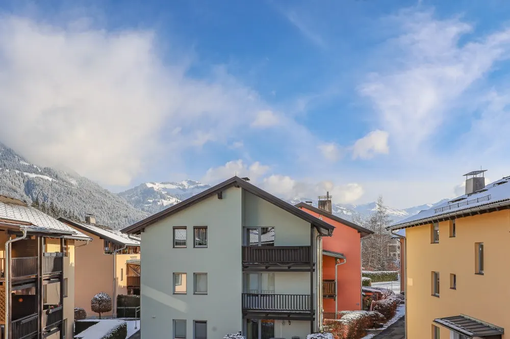 KITZIMMO-Dachgeschosswohnung am Fuße des Hahnenkamm - Immobilien Kitzbühel.
