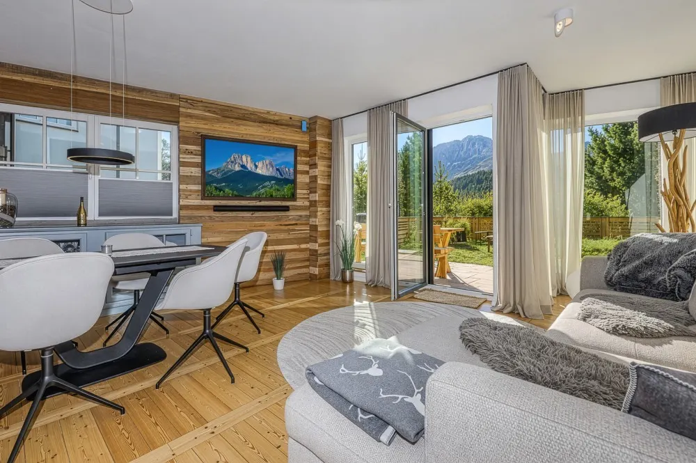 KITZIMMO-Exklusives Haus in sonniger Lage kaufen - Immobilien Kitzbühel.-2