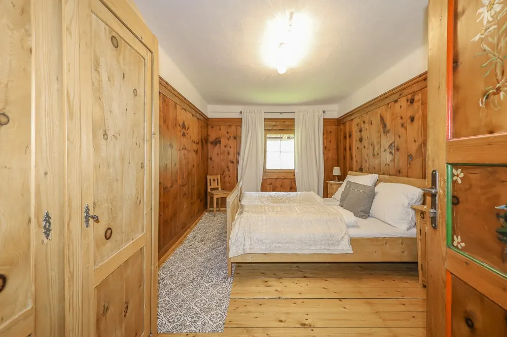 KITZIMMO-Dachgeschosswohnung im Bauernhaus mit touristischer Widmung - Immobilien Jochberg.