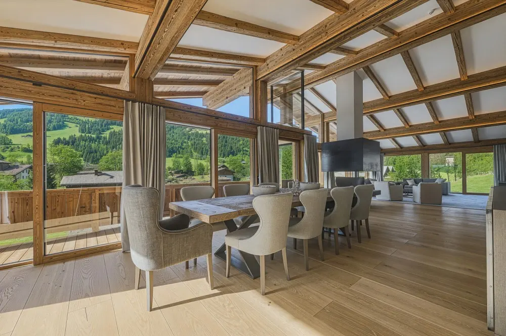 KITZIMMO-Luxusvilla mit Indoorpool in Toplage - Immobilien Kitzbühel.
