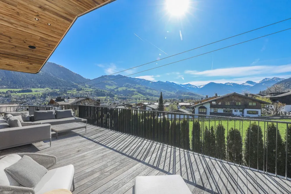 KITZIMMO-Luxusvilla mit Pool am Hahnenkamm - Immobilien Kitzbühel.