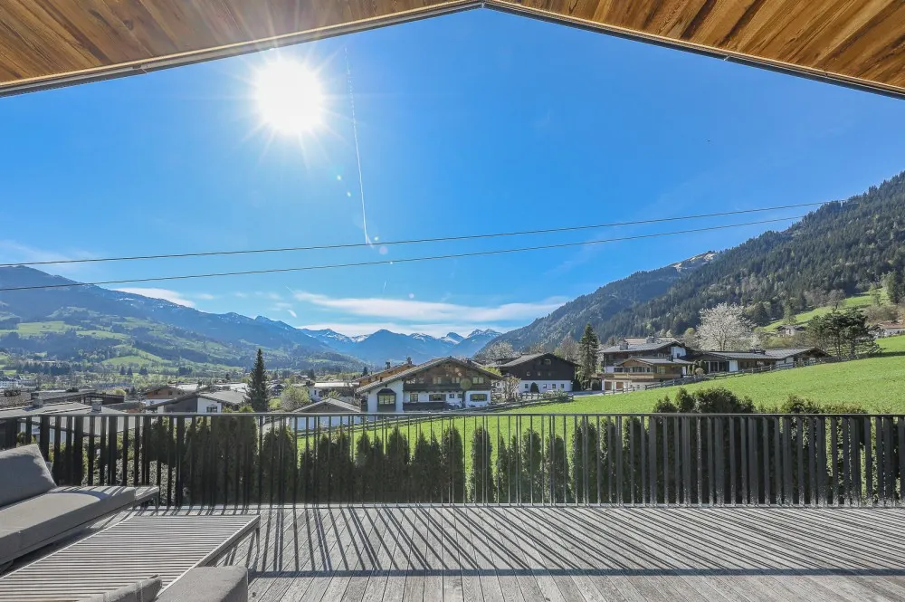 KITZIMMO-Luxusvilla mit Pool am Hahnenkamm - Immobilien Kitzbühel.