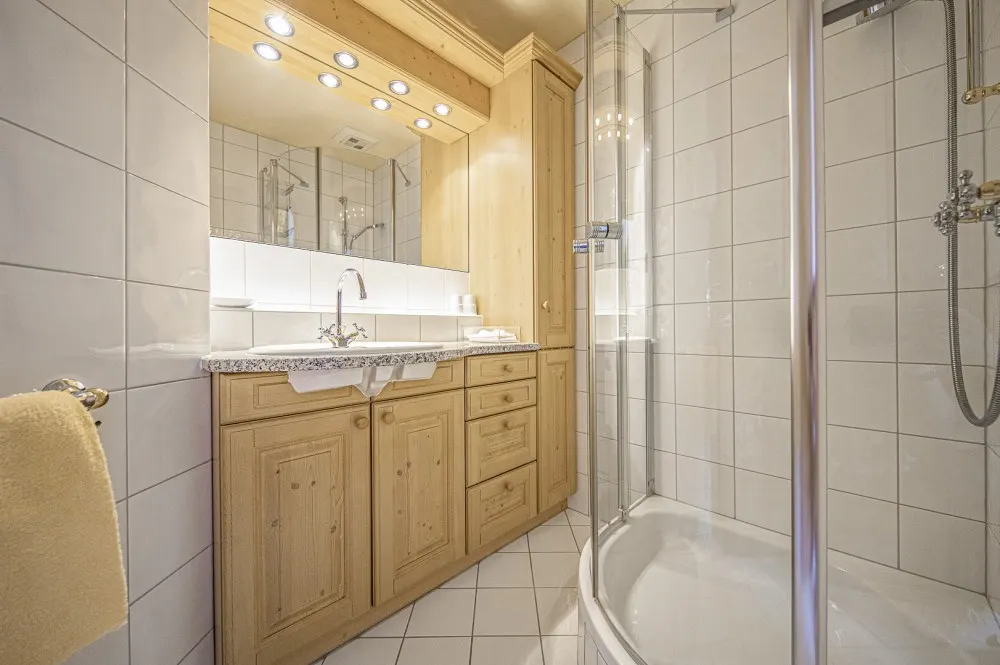 KITZIMMO-Großzügige Wohnung mit schönem Ausblick in Zentrumslage - Immobilien Kitzbühel.-7