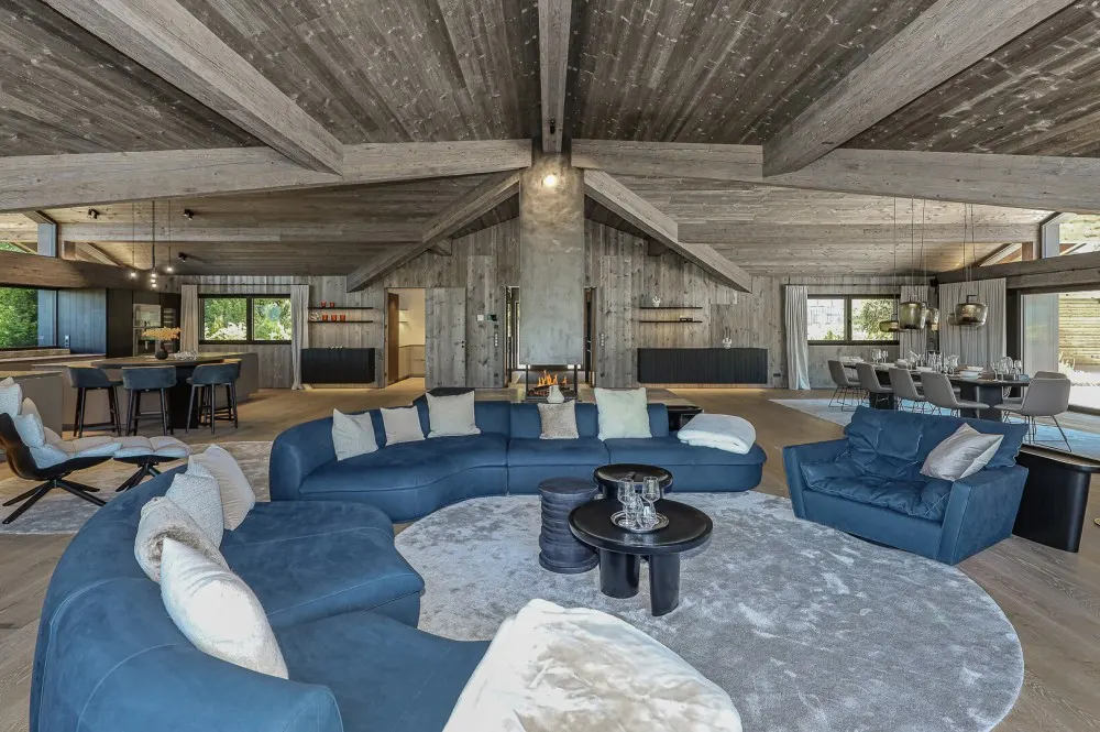 KITZIMMO-Einzigartige Luxusvilla mit Gästehaus in prominenter Toplage - Immobilien Aurach.