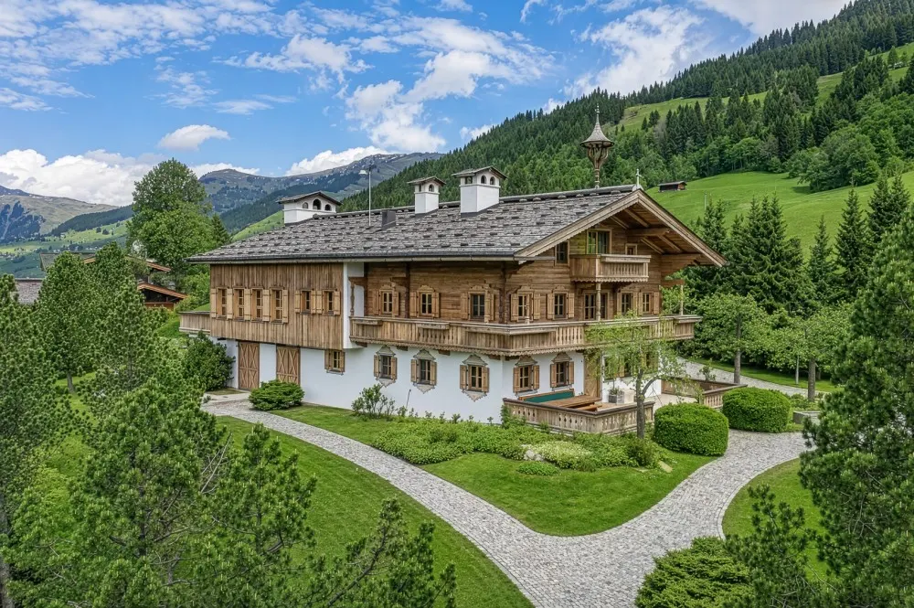 KITZIMMO-Einzigartiges Luxus-Anwesen in Toplage kaufen - Immobilien Kitzbühel.