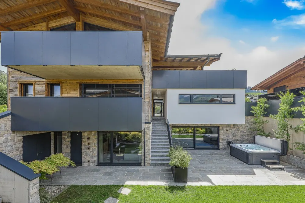 KITZIMMO-Exklusive Luxusvilla mit Kaiserblick in Toplage - Immobilien Going.-2-3