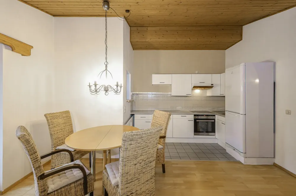 KITZIMMO-Dachgeschosswohnung mit Bergblick kaufen - Immobilien Kitzbühel.
