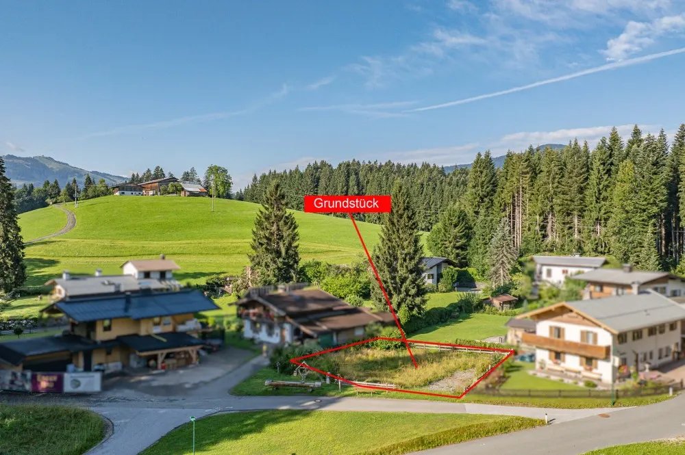 KITZIMMO-Grundstück mit Baugenehmigung für ein exklusives Chalet - Immobilien Oberndorf.