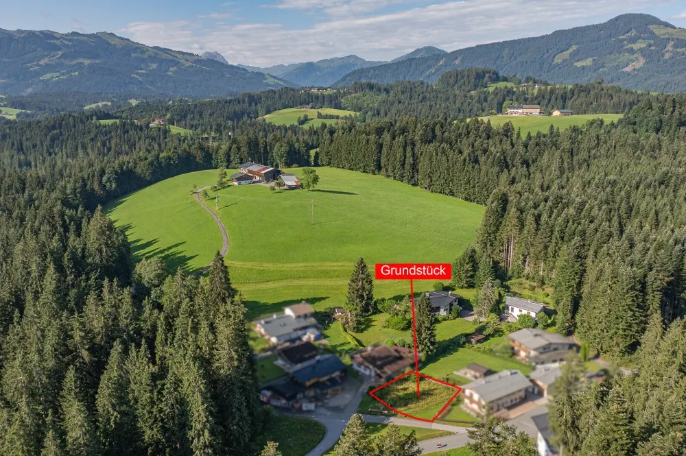 KITZIMMO-Grundstück mit Baugenehmigung für ein exklusives Chalet - Immobilien Oberndorf.