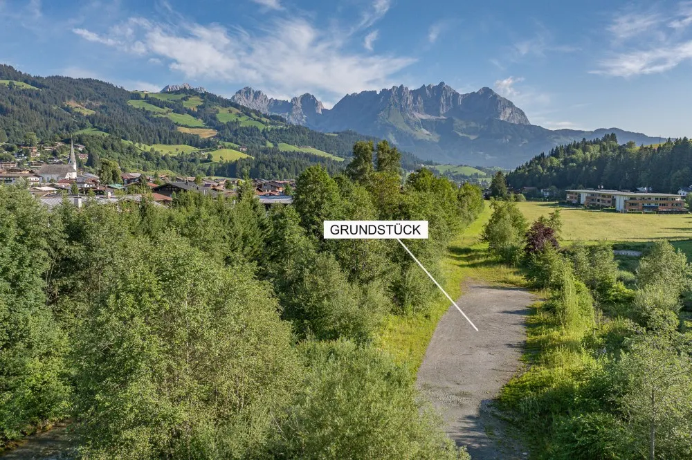 KITZIMMO-Grundstück mit Projektierung für ein Wohn- und Geschäftshaus - Immobilien Reith.