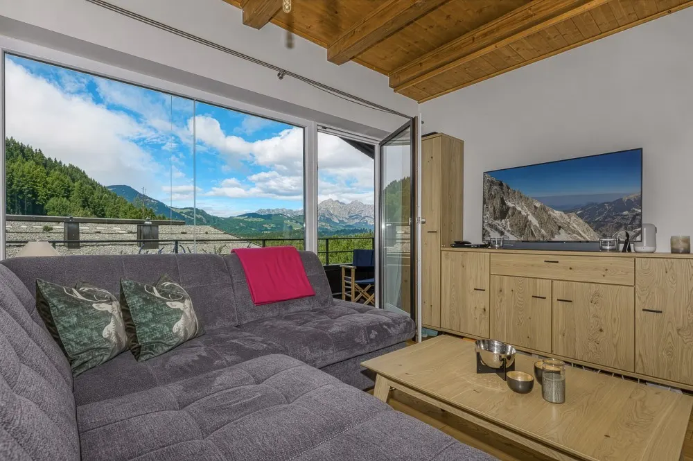 KITZIMMO-Dachgeschosswohnung an der Skipiste mit Kaiserblick kaufen - Immobilien Kitzbühel.-4