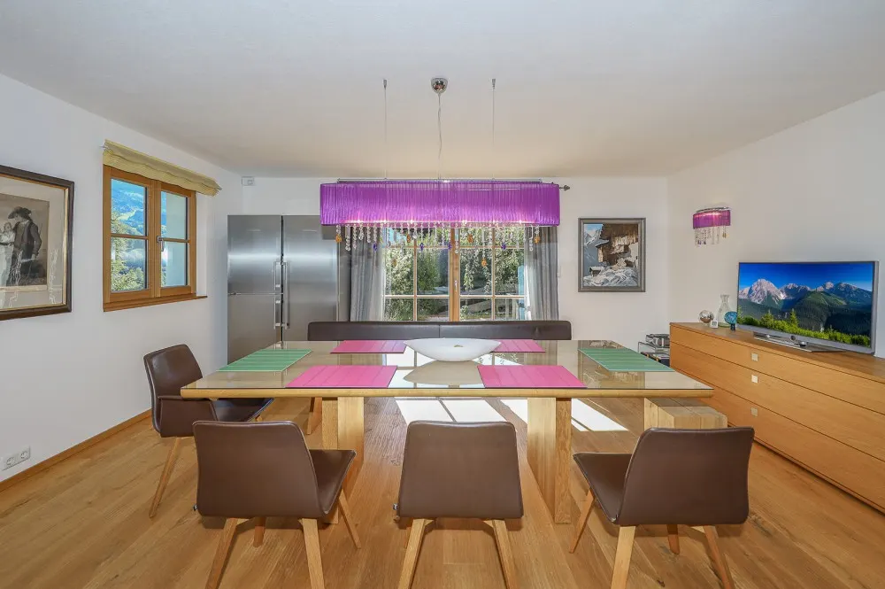 KITZIMMO-Exklusives Landhaus in traumhafter & unverbaubarer Aussichtslage - Immobilien Kitzbühel.-26