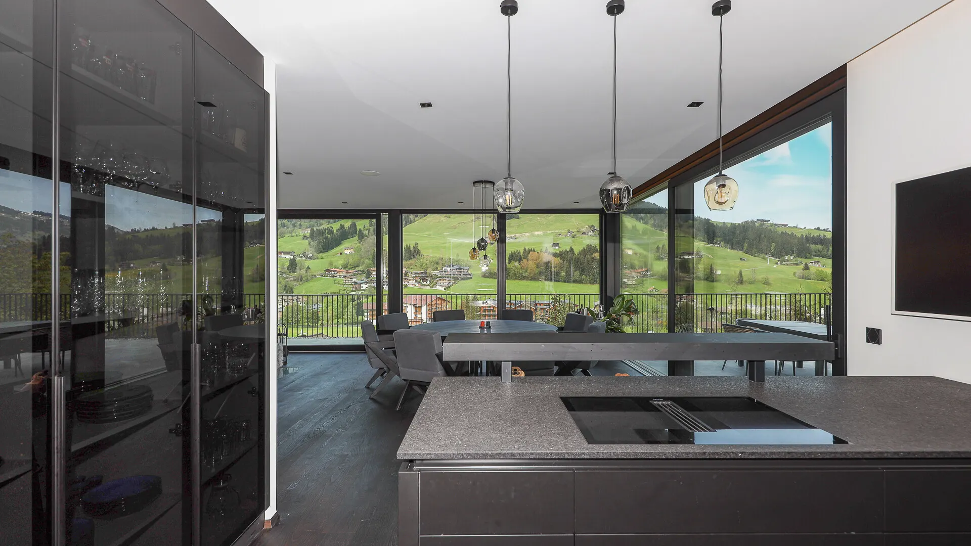 KITZIMMO-exklusive Villa in unverbaubarer Toplage kaufen - Immobilien Kirchberg.