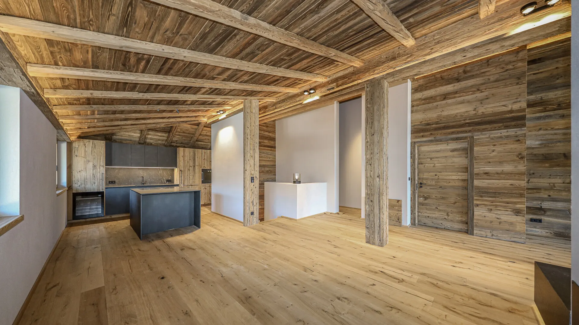 KITZIMMO-Exklusives Neubau-Penthouse mit Ski/in-Ski/out - Immobilien Kirchberg.