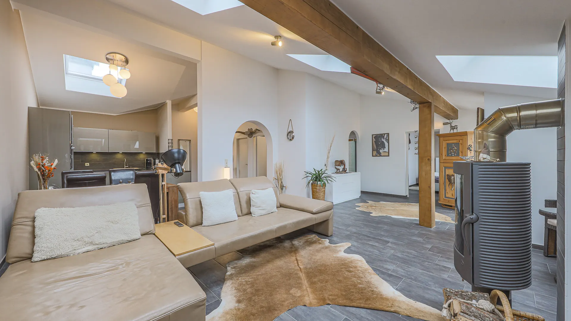 KITZIMMO-exklusive Dachgeschosswohnung kaufen - Immobilien Kitzbühel.