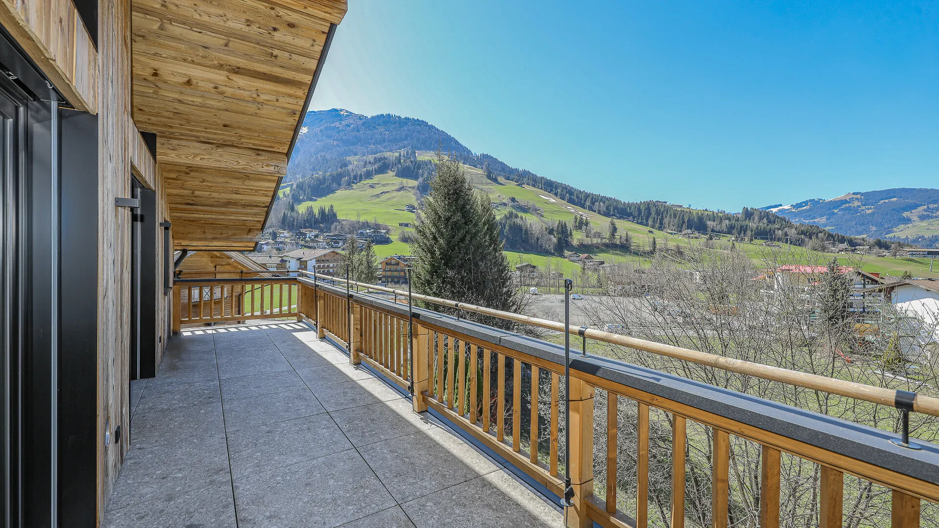 KITZIMMO-Luxus-Penthouse in sonniger Toplage kaufen - Immobilien Kirchberg.