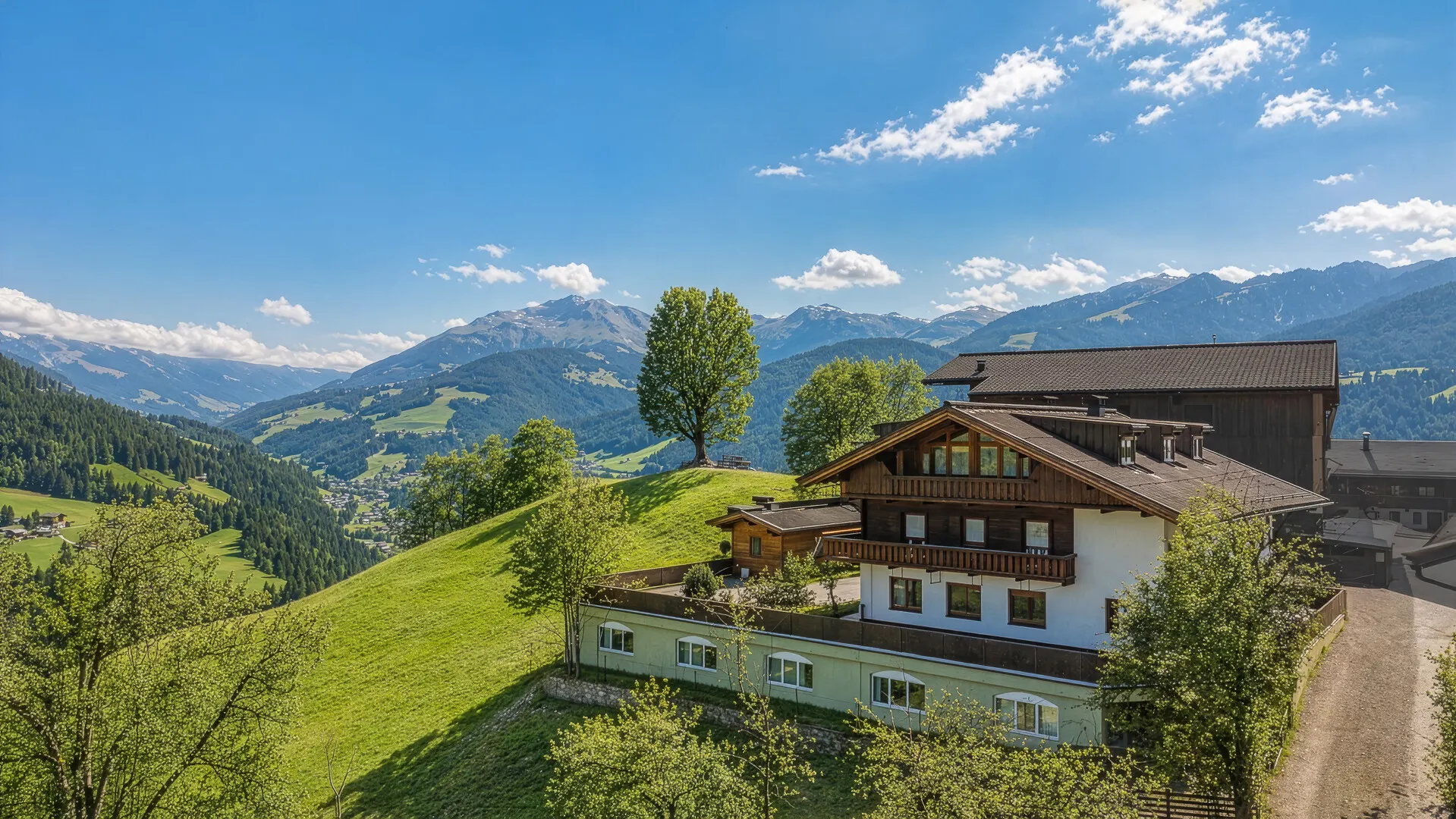 KITZIMMO-Riesiges Anwesen in Toplage kaufen - Immobilien Wildschönau.