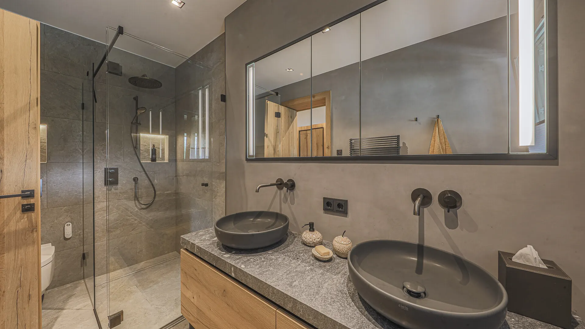 KITZIMMO-Luxus-Penthouse mit Steif-Blick in sonniger Ruhelage - Immobilien Kitzbühel.-15
