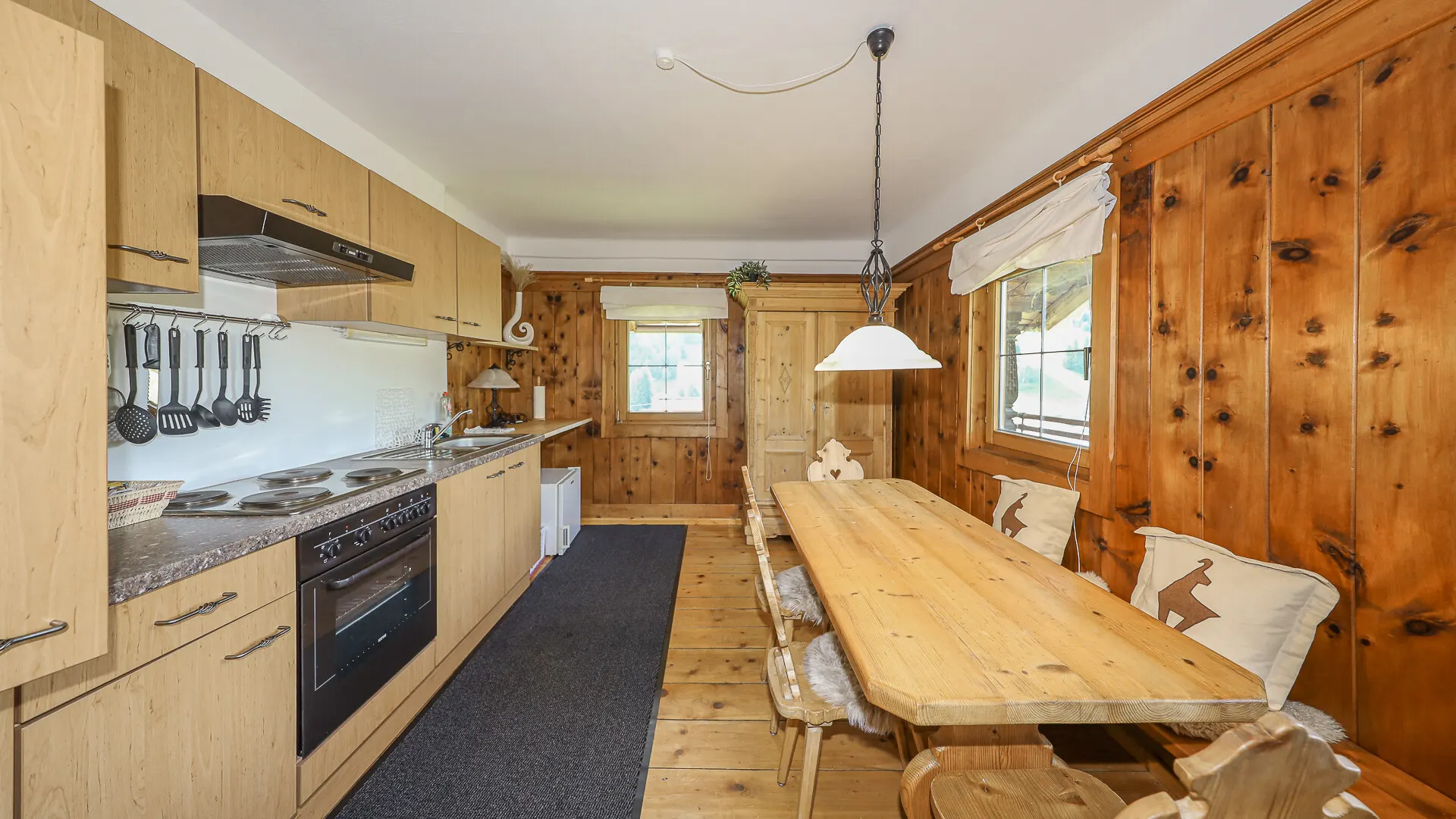 KITZIMMO-Dachgeschosswohnung im Bauernhaus mit touristischer Widmung - Immobilien Jochberg.