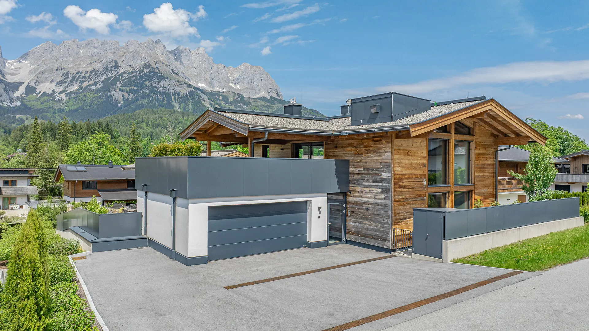 KITZIMMO-Exklusive Luxusvilla mit Kaiserblick in Toplage - Immobilien Going.-2-6
