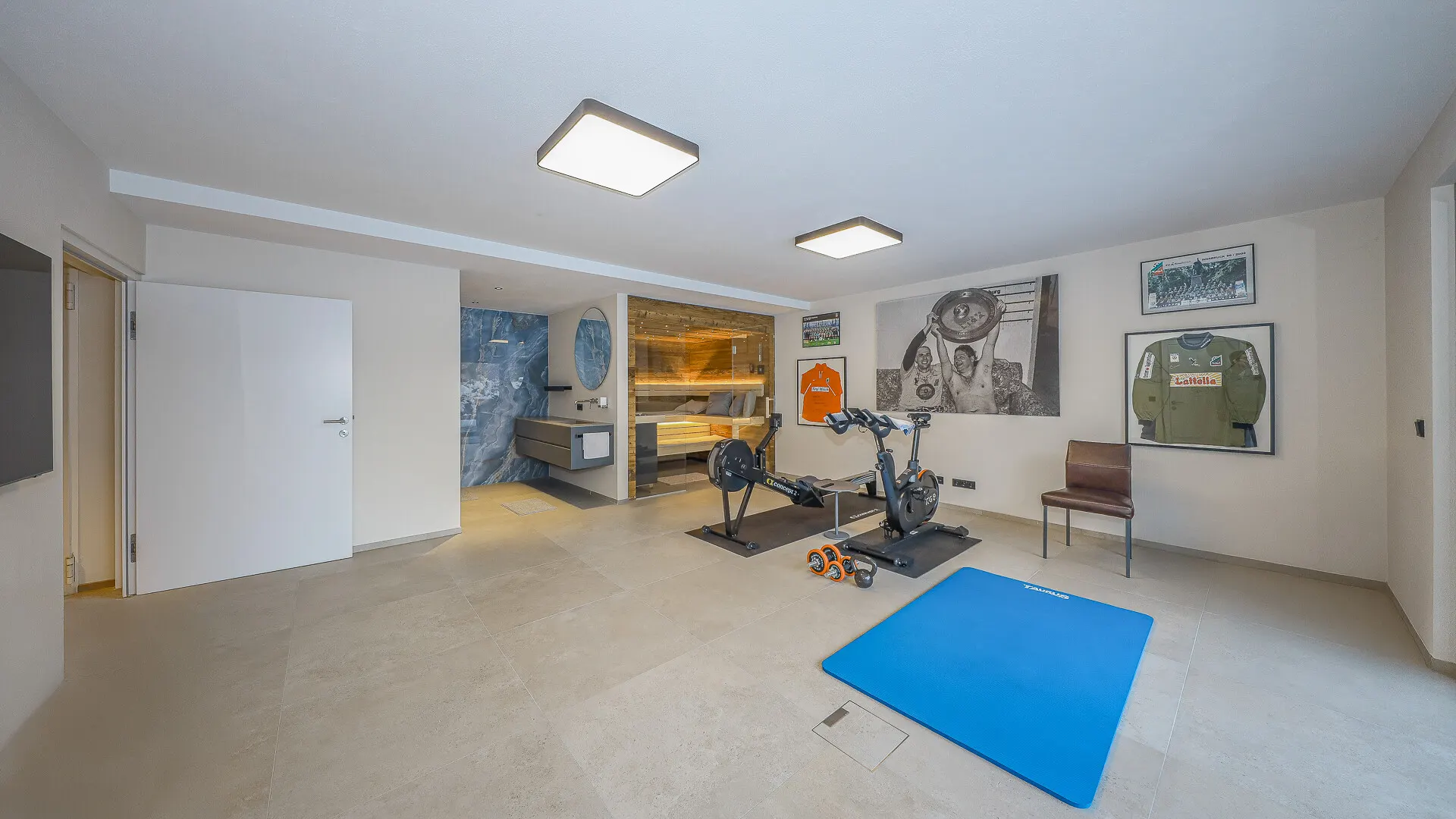 KITZIMMO-Exklusive Luxusvilla mit Kaiserblick in Toplage - Immobilien Going.-2-27