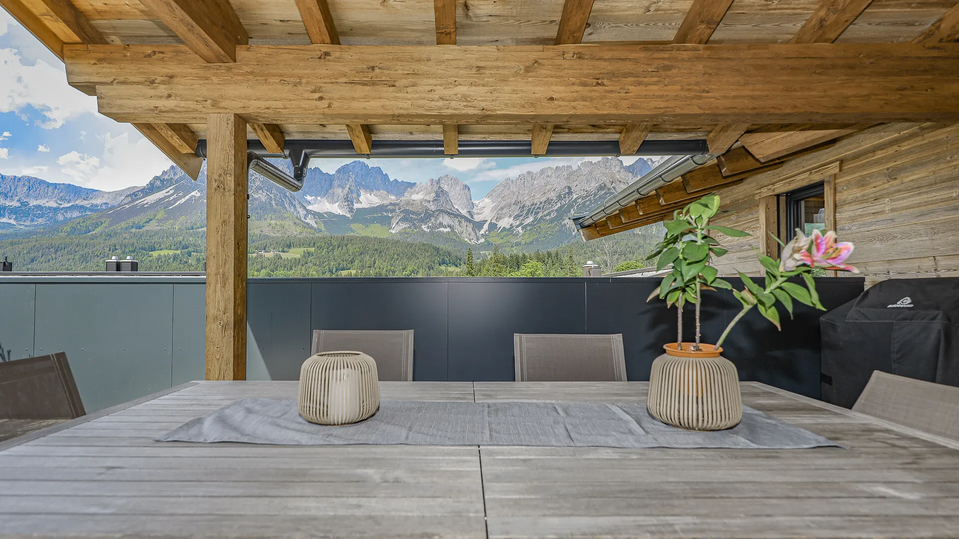 KITZIMMO-Exklusive Luxusvilla mit Kaiserblick in Toplage - Immobilien Going.-2-17