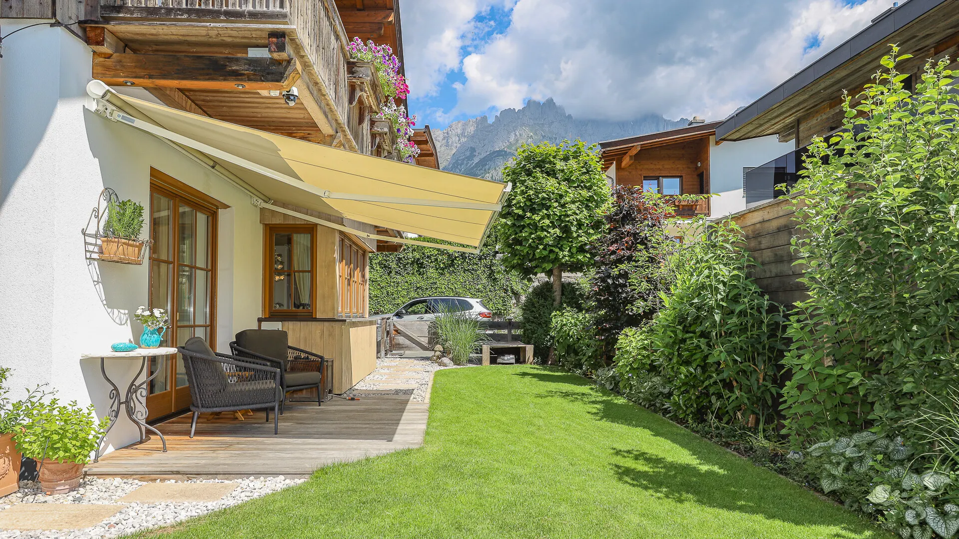 KITZIMMO-Hochwertiges Eck-Reihenhaus in sonniger Top-Ruhelage - Immobilien Going.