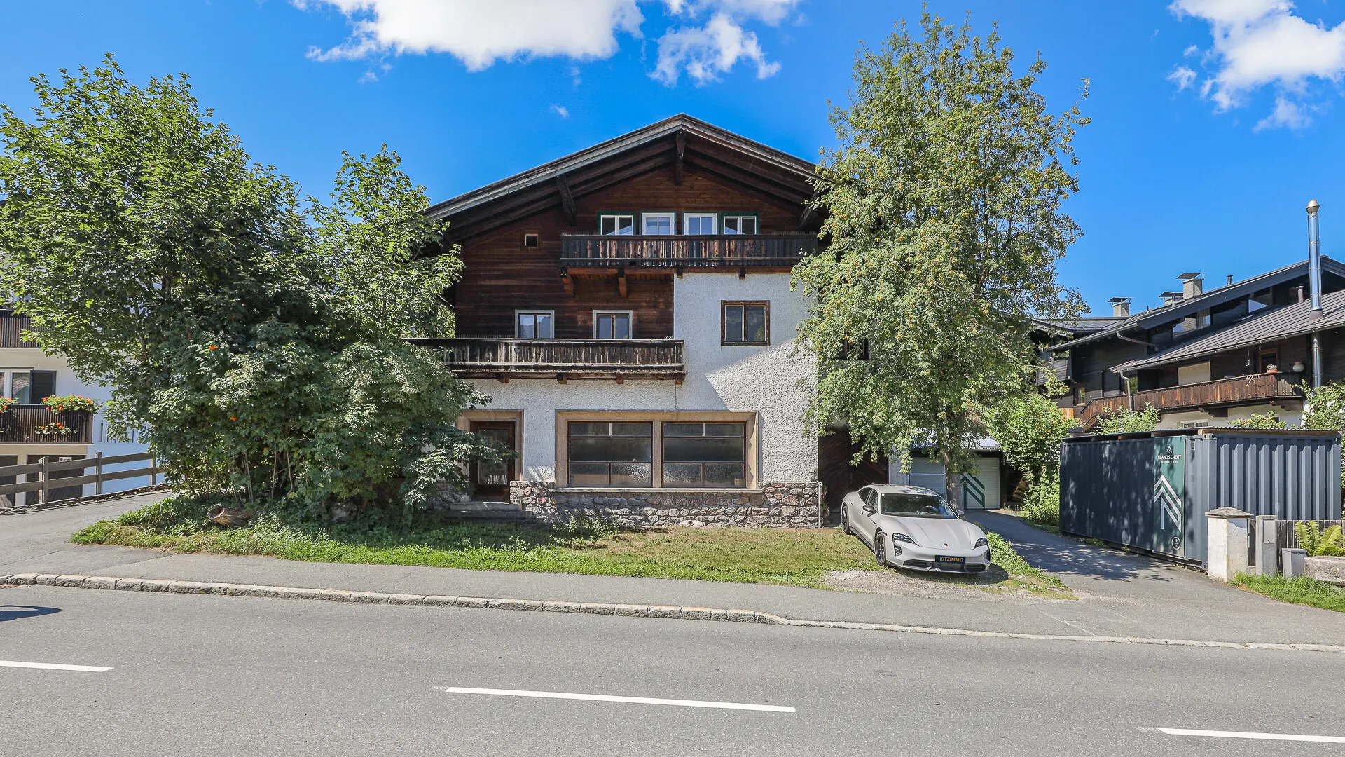 KITZIMMO-Stadthaus im Zentrum mit großem Potenzial kaufen - Immobilien Kitzbühel.