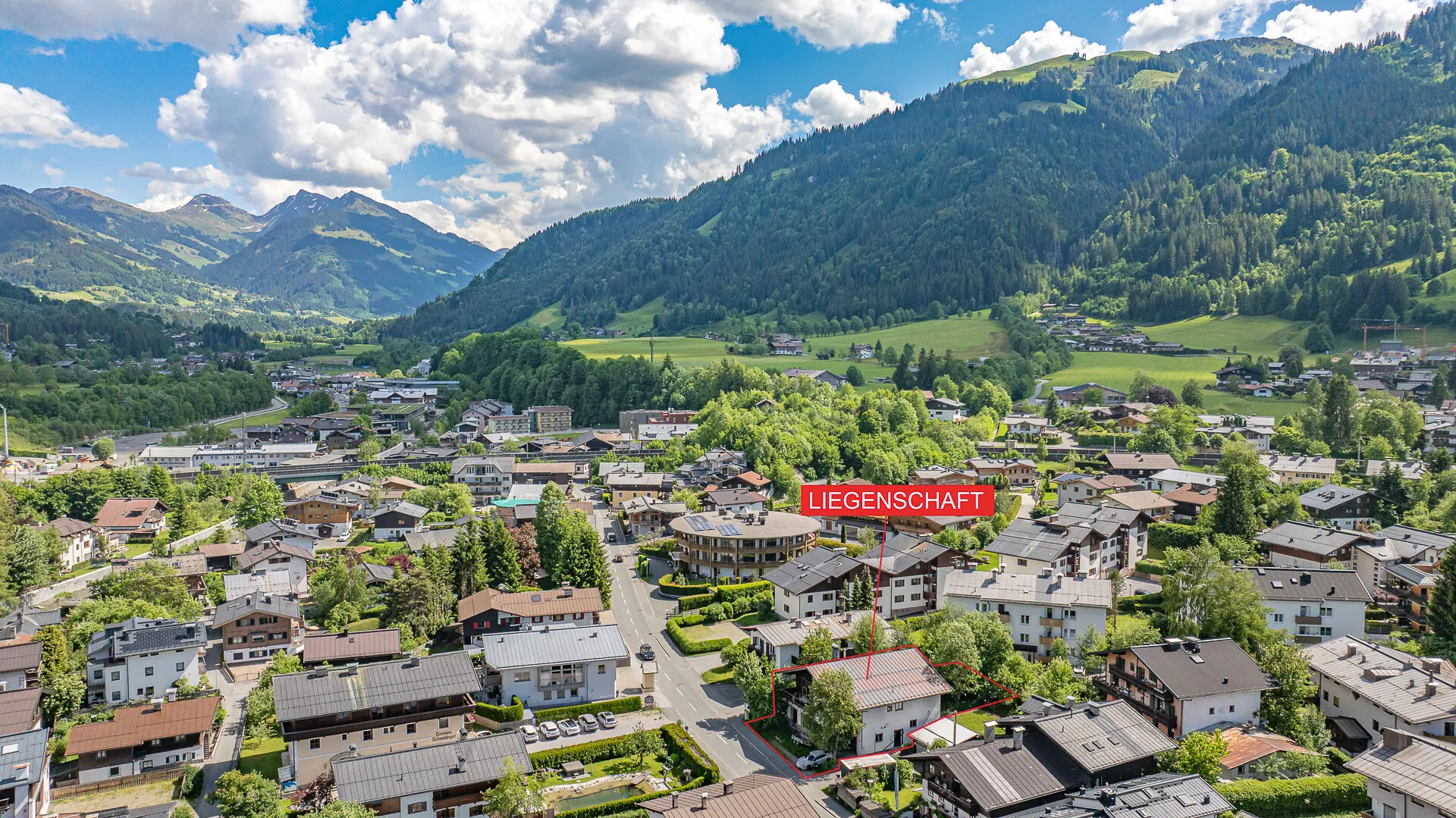 KITZIMMO-Stadthaus im Zentrum mit großem Potenzial kaufen - Immobilien Kitzbühel.
