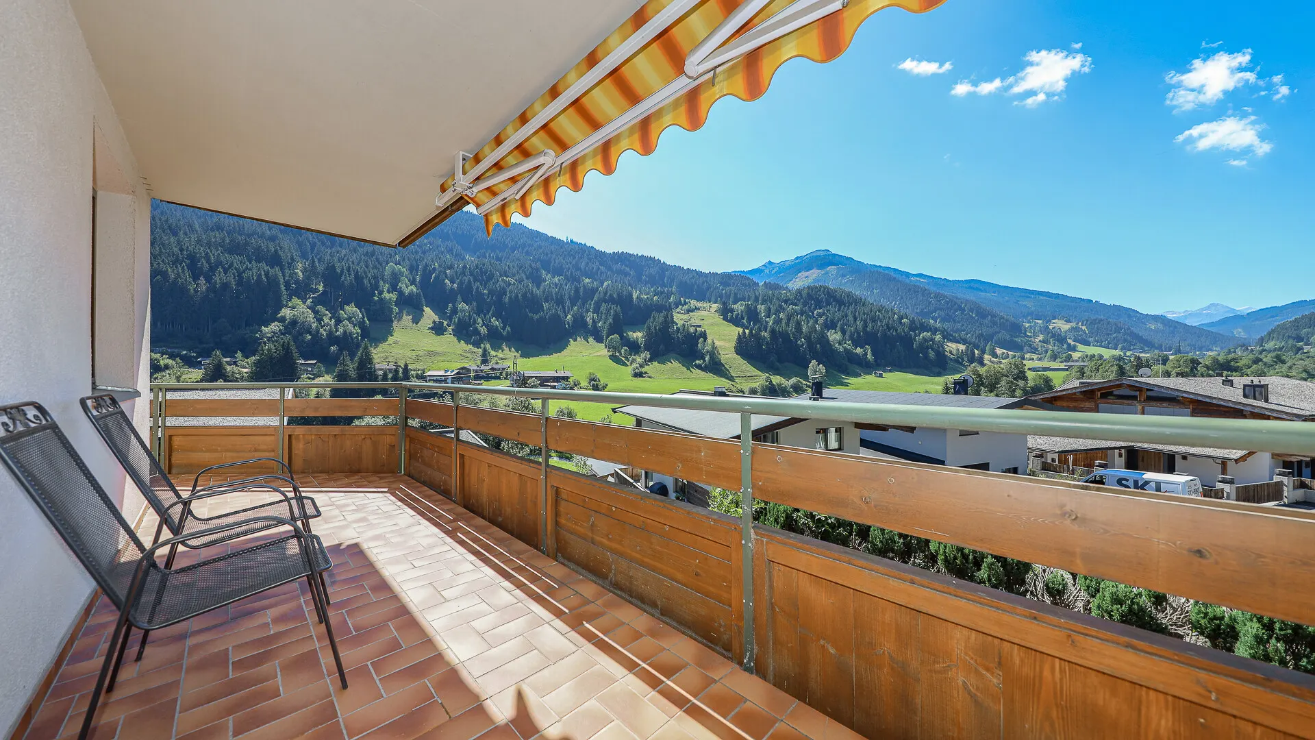 KITZIMMO-4-Zimmerwohnung mit traumhaftem Ausblick in sonniger Ruhelage - Immobilien Jochberg.
