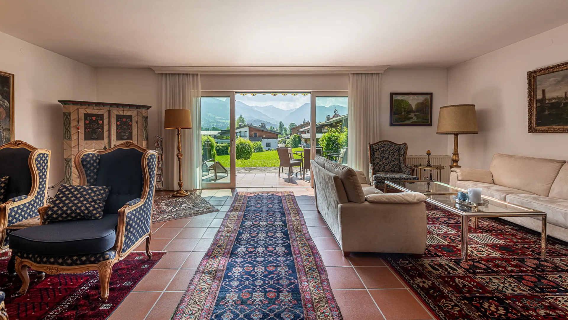 KITZIMMO-Domizil mit Potenzial in zentrumsnaher Ruhelage - Ski Out - Immobilien Kitzbühel.